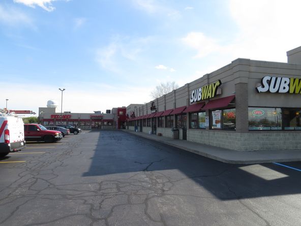 MAK Plaza: 706-728 Joliet St., Dyer, IN 46311